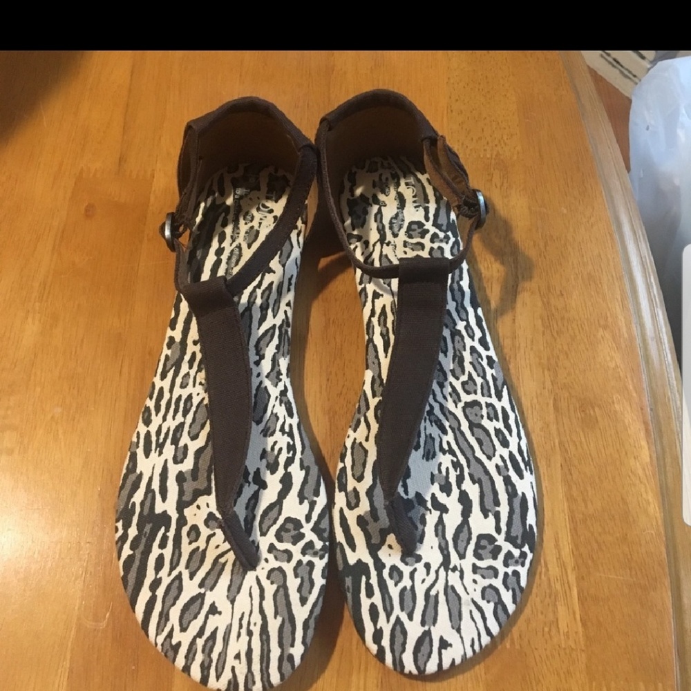 TOMS Sandals Brand New